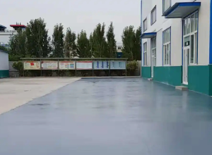 铁门关彩色路面喷涂翻新的材料对冬季